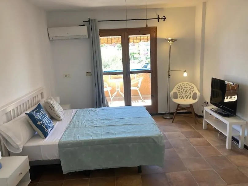 Natura Mediterranea Estudio Naturista Primera Linea Con Piscina Vera